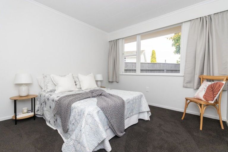 Photo of property in 95 Ruamahanga Crescent, Terrace End, Palmerston North, 4410