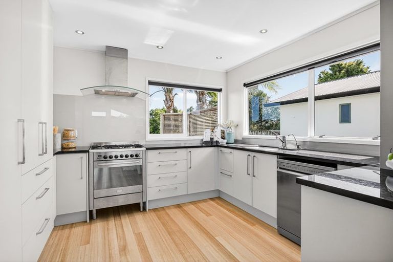 Photo of property in 159 Vipond Road, Stanmore Bay, Whangaparaoa, 0932