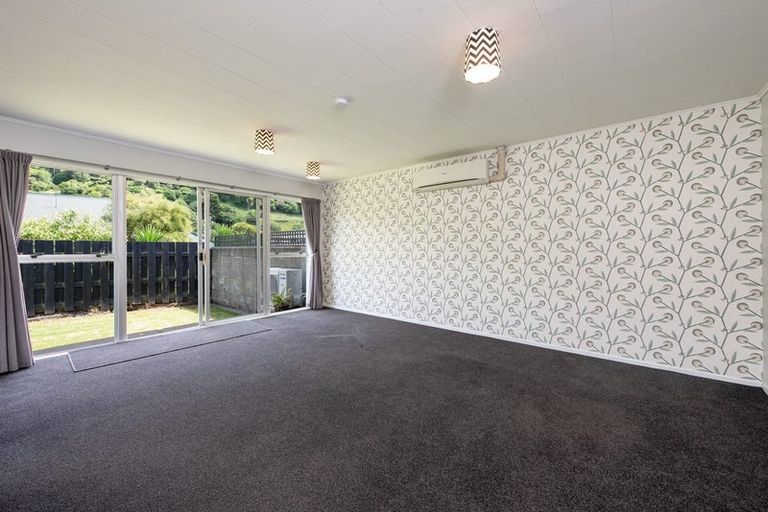 Photo of property in 39b Tacoma Drive, Totara Park, Upper Hutt, 5018