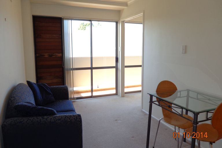 Photo of property in 13e/30 Westward Ho, Glen Eden, Auckland, 0602
