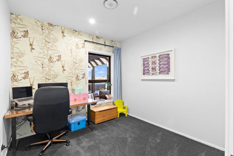 Photo of property in 7 Edenmore Terrace, Fitzherbert, Palmerston North, 4410