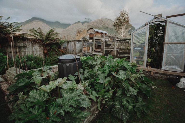 Photo of property in 17 Pekanga Drive, Fox Glacier, 7886