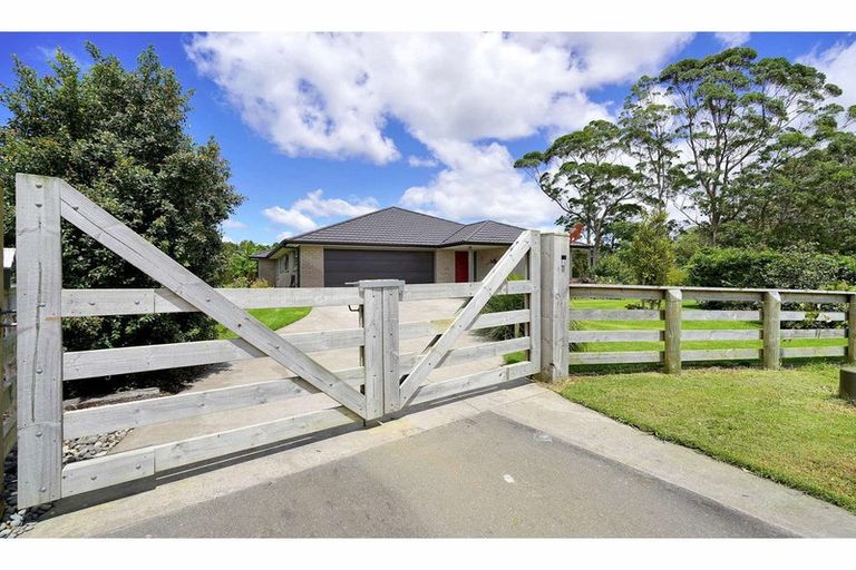 Photo of property in 21 Tareha Place, Kerikeri, 0230