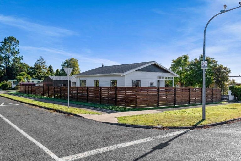 Photo of property in 22 Olivia Street, Stratford, 4332