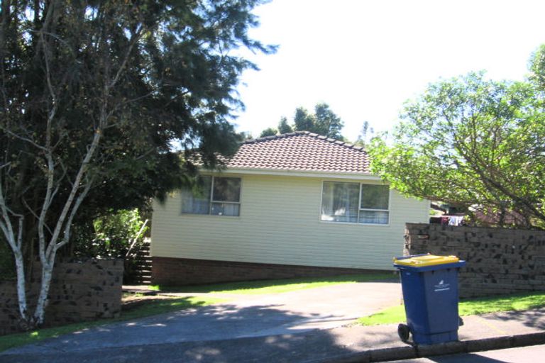 Photo of property in 3 Onedin Place, Titirangi, Auckland, 0604