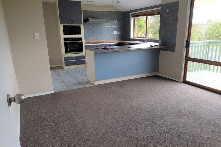 Photo of property in 2/94 John Downs Drive, Browns Bay, Auckland, 0630