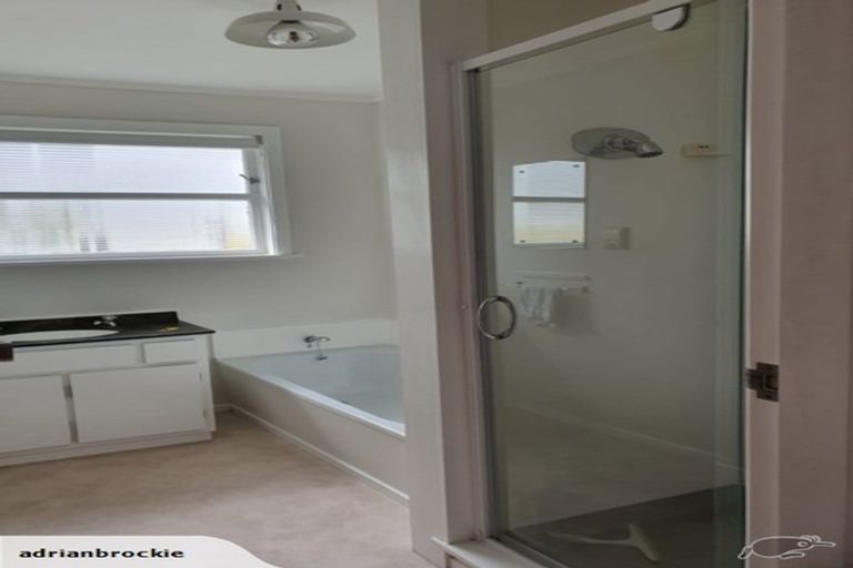 Photo of property in 20 Tweed Road, Papakowhai, Porirua, 5024