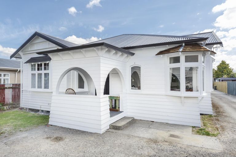 Photo of property in 195 Ferguson Street, West End, Palmerston North, 4412