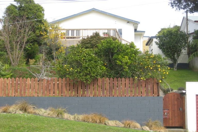 Photo of property in 64 Bayly Road, Blagdon, New Plymouth, 4310