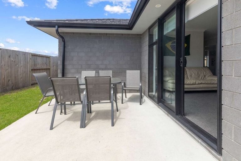 Photo of property in 22 Tamapahore Boulevard, Papamoa Beach, Papamoa, 3118