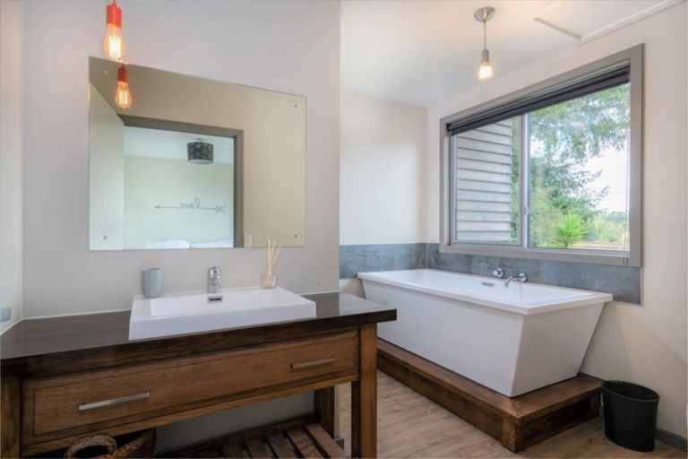 Photo of property in 15 Stevenson Way, Rangatira Park, Taupo, 3330