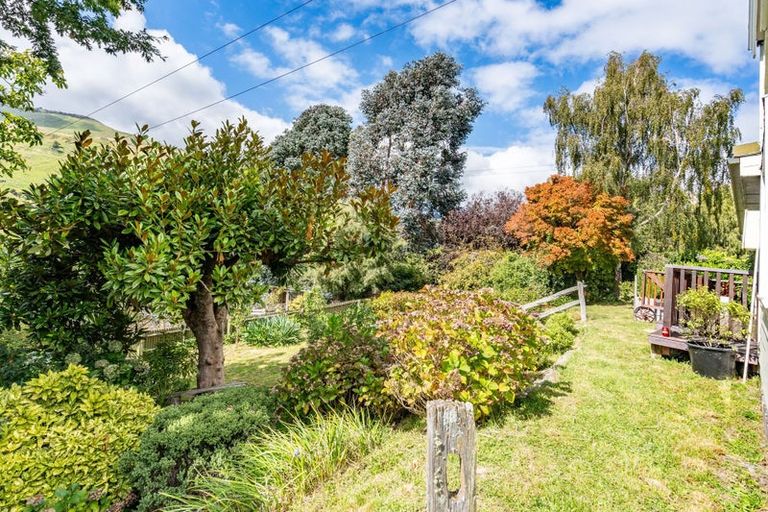 Photo of property in 8 Shadbolts Road, Pigeon Bay, Akaroa, 7583
