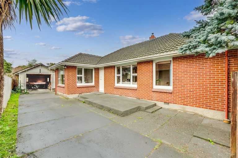 Photo of property in 25 Greenhurst Street, Sockburn, Christchurch, 8042