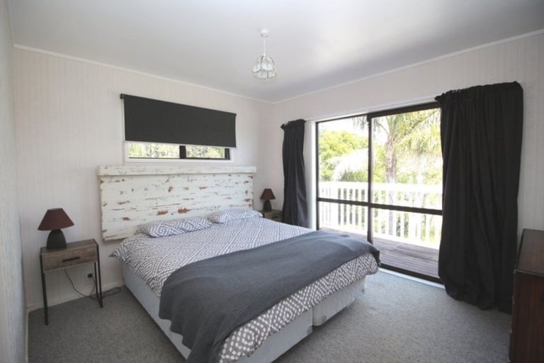 Photo of property in 109 Puriri Place, Matarangi, Whitianga, 3592