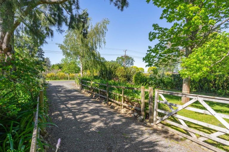 Photo of property in 60 Richmond Road, Carterton, 5713