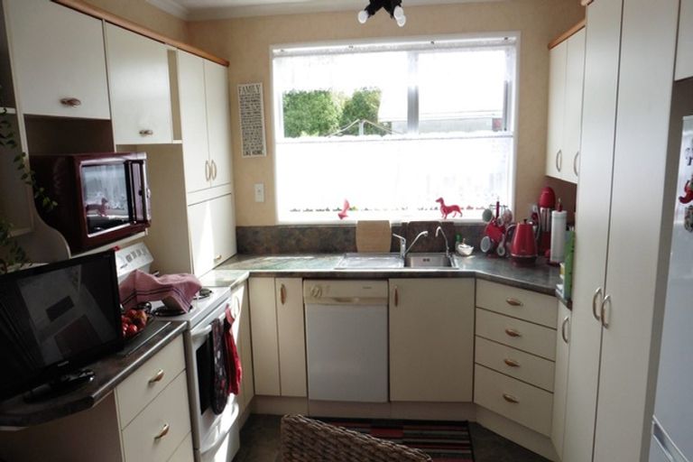 Photo of property in 26 Bullar Street, Grasmere, Invercargill, 9810