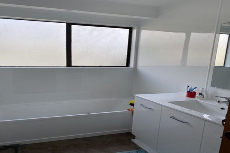 Photo of property in 58 Pohutukawa Drive, Owhata, Rotorua, 3010