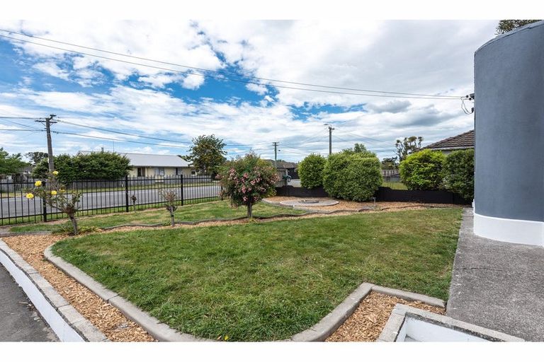 Photo of property in 335 Hills Road, Mairehau, Christchurch, 8013