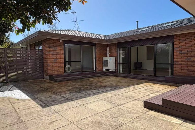 Photo of property in 163 Walter Strevens Drive, Conifer Grove, Takanini, 2112