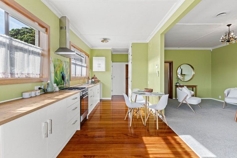 Photo of property in 8 Harper Street, Gonville, Whanganui, 4501