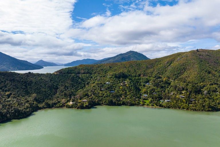 Photo of property in 251 Queen Charlotte Drive, Havelock, Picton, 7281