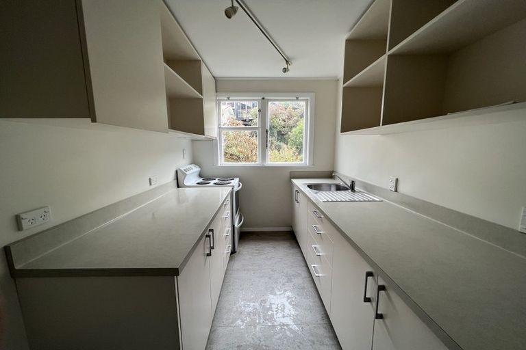 Photo of property in 64 Raroa Road, Kelburn, Wellington, 6012