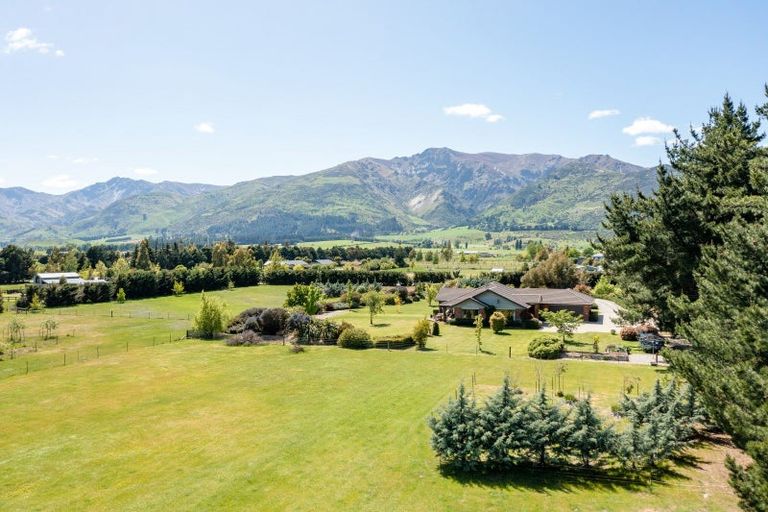 Photo of property in 88 Lachlan Avenue, Hawea Flat, Wanaka, 9382