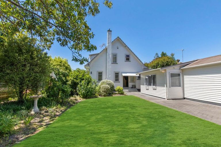 Photo of property in 2 Willis Street, Whanganui East, Whanganui, 4500