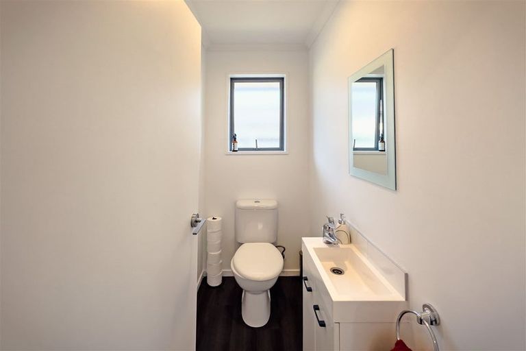 Photo of property in 39 Vivian Street, Burwood, Christchurch, 8083