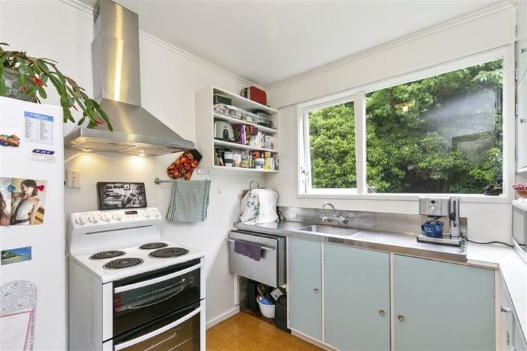 Photo of property in 19a Collier Avenue, Karori, Wellington, 6012