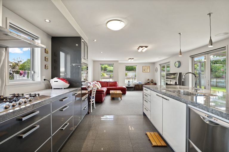 Photo of property in 9 Holyport Close, Fairfield, Dunedin, 9018