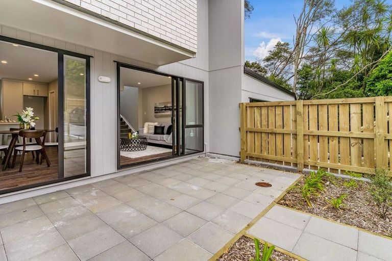 Photo of property in 36 Tokai Place, Glen Eden, Auckland, 0602