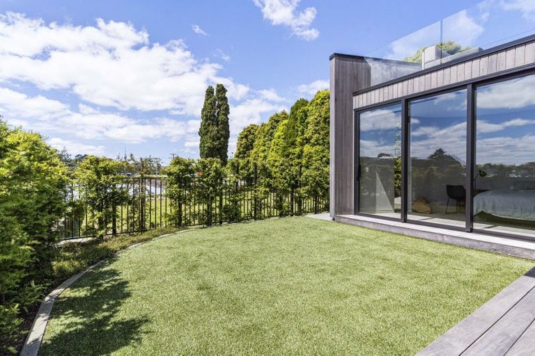 Photo of property in 73 West End Road, Westmere, Auckland, 1022