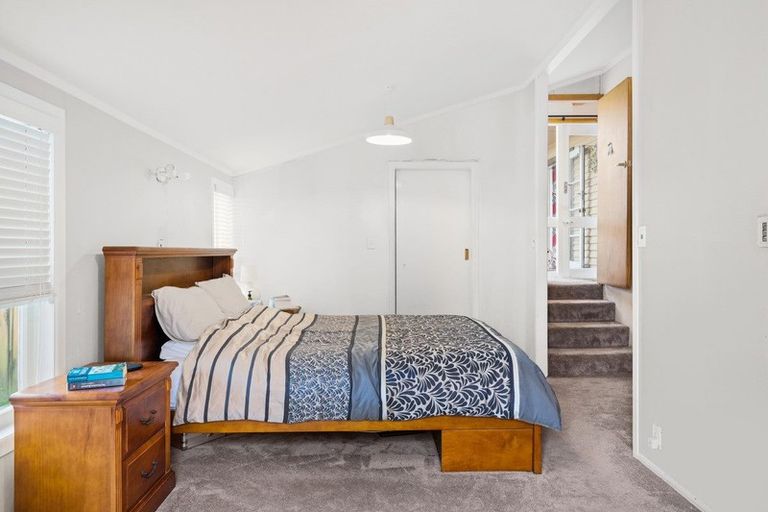 Photo of property in 84 Kingswood Road, Brookfield, Tauranga, 3110