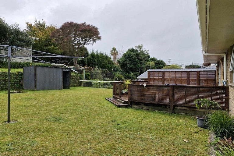 Photo of property in 7 Oawai Place, Marfell, New Plymouth, 4310
