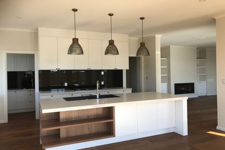 Photo of property in 111 Liberty Crescent, Beachlands, Auckland, 2018