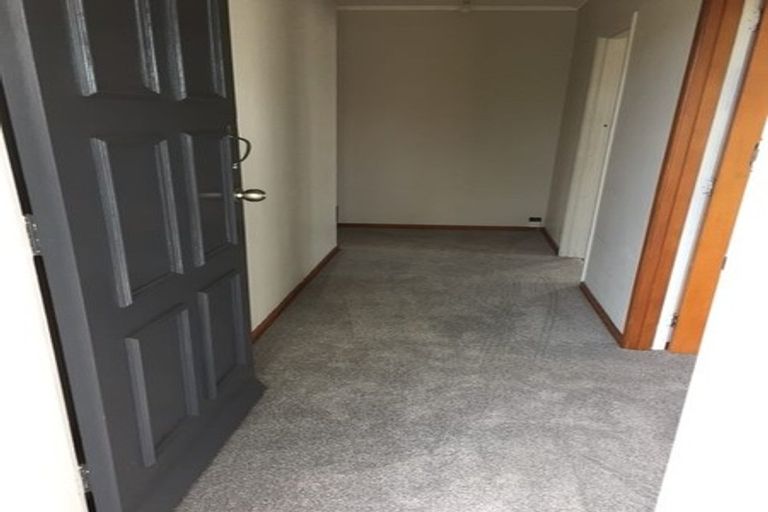 Photo of property in 22 Gossamer Drive, Pakuranga Heights, Auckland, 2010