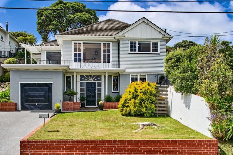 Photo of property in 43a Cockayne Road, Khandallah, Wellington, 6035