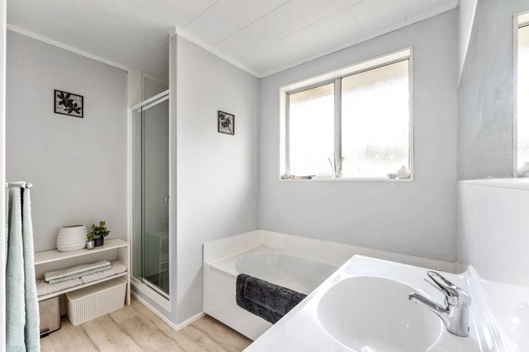 Photo of property in 141 California Drive, Totara Park, Upper Hutt, 5018