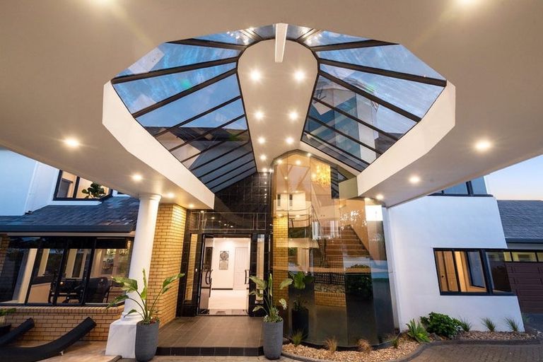 Photo of property in 236 Hibiscus Coast Highway, Orewa, 0931