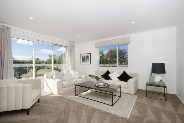 Photo of property in 7 Grove Way, Riverhead, 0820