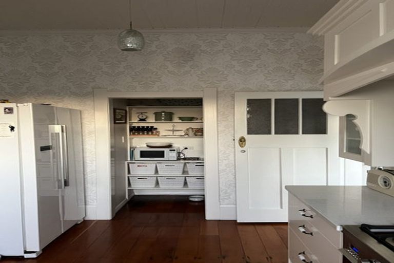 Photo of property in 16 Fairfield Road, Hawera, 4610