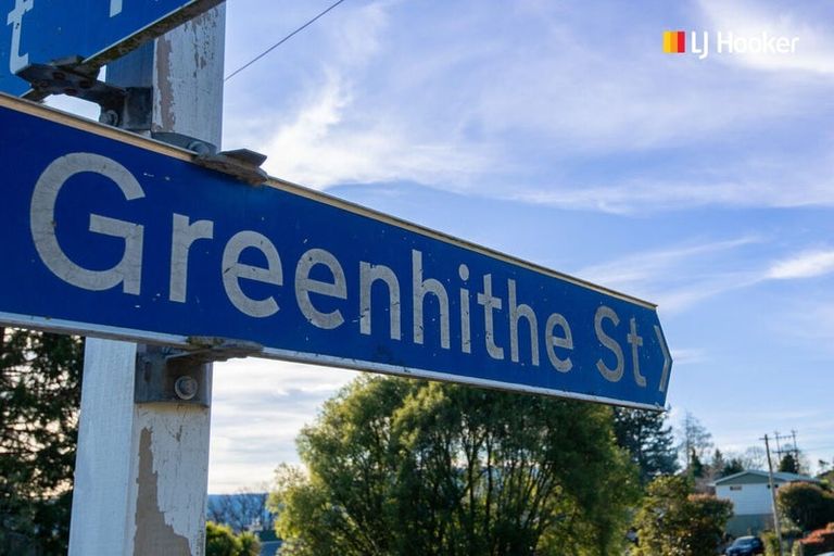 Photo of property in 28 Greenhithe Street, Waihola, Milton, 9073