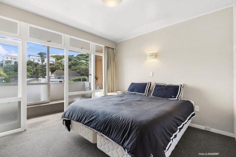 Photo of property in 9/4 Claremont Grove, Mount Victoria, Wellington, 6011