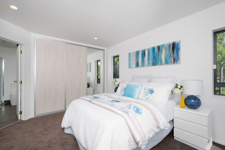 Photo of property in 14 Lesa Annis Place, Henderson, Auckland, 0612