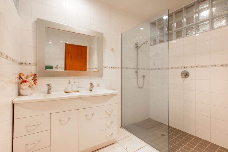 Photo of property in 1214 East Coast Road, Redvale, Albany, 0794