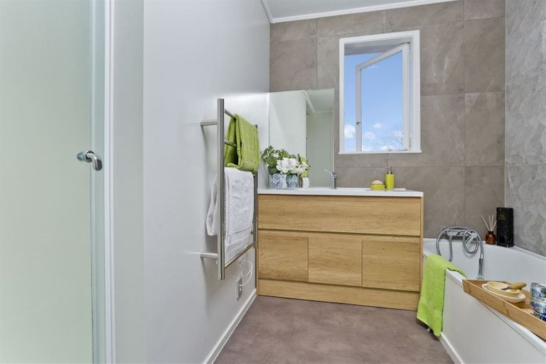 Photo of property in 154 Metcalfe Road, Ranui, Auckland, 0612