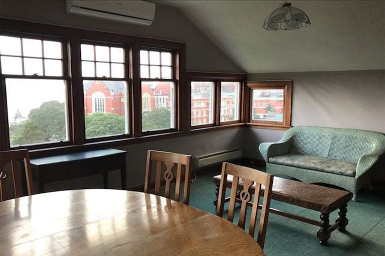 Photo of property in 29 Rawhiti Terrace, Kelburn, Wellington, 6012