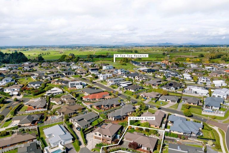 Photo of property in 8 Cleeve Close, Huntington, Hamilton, 3210