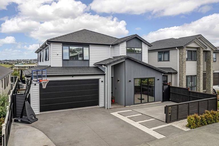 Photo of property in 5 Keel Street, Long Bay, Auckland, 0630